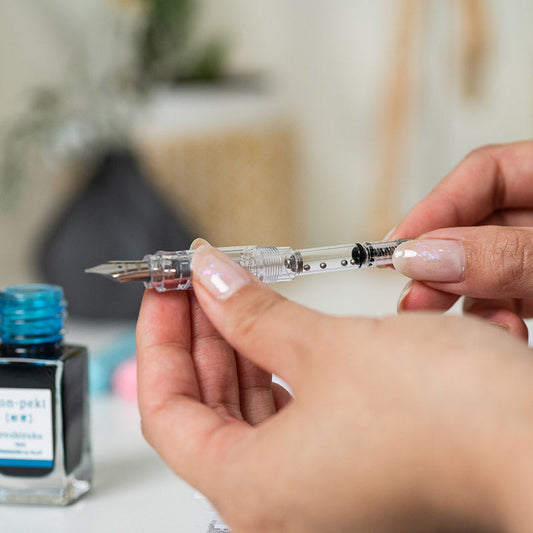 Pilot Kakuno Smiley Face Fountain Pen - Clear Body image 3